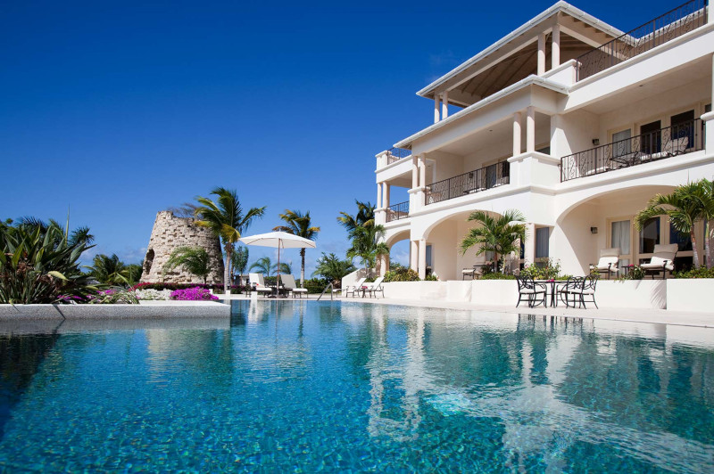 Blue Waters Resort & Spa poolside view